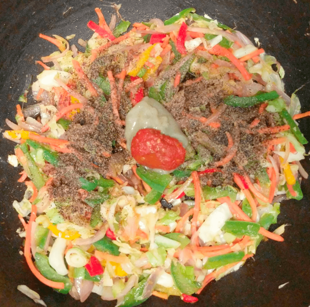 Veg Hakka Noodles Recipe with Step By Step Instructions 12