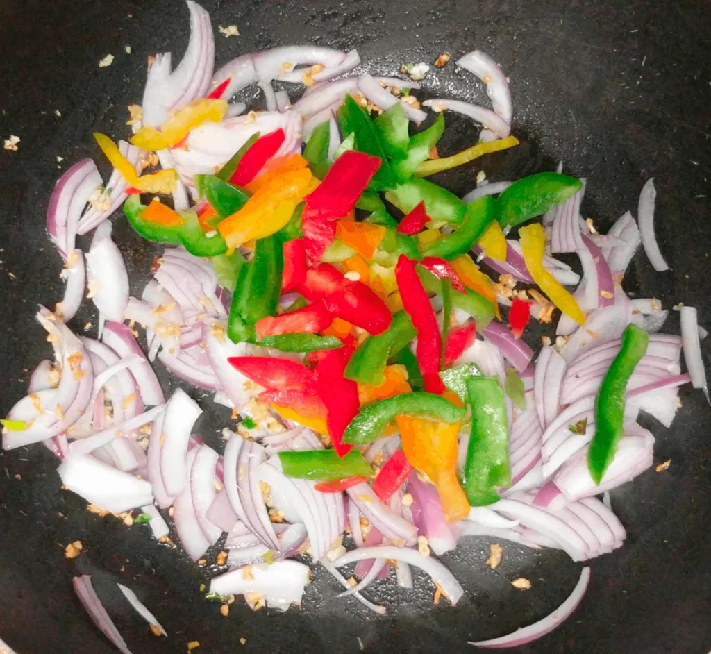 Veg Hakka Noodles Recipe with Step By Step Instructions 7