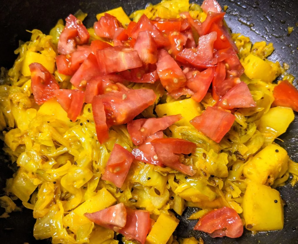 Aloo Patta Gobhi Sabzi Recipe - Potato Leaf Cabbage Vegetable Recipe